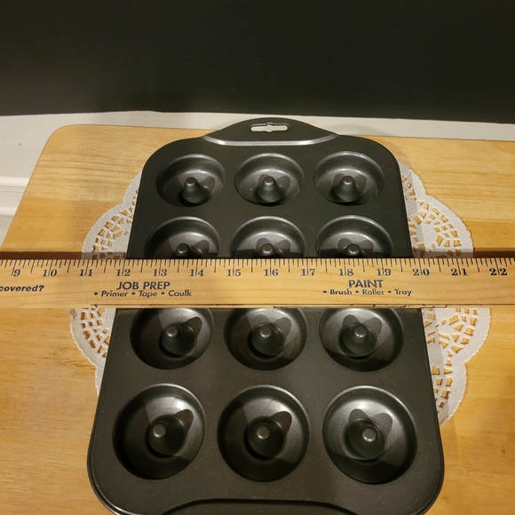 Norpro Non-Stick Mini Doughnut Pan - Picture 5 of 7